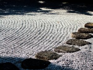 砂利のある庭